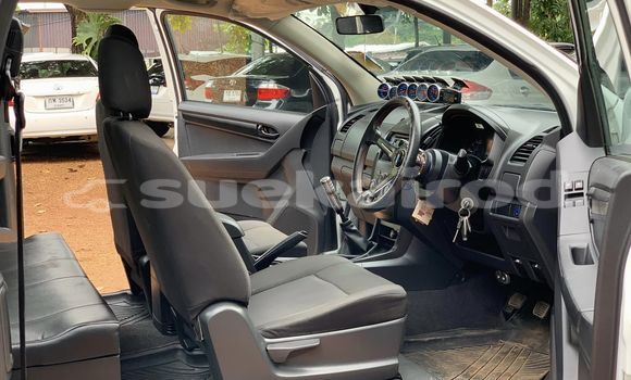 ซื้อ รถมือสอง Isuzu D–MAX ขาว รถยนต์ ใน %{เมือง} ใน กรุงเทพมหานคร ซื้อ รถมือสอง Isuzu D–MAX ขาว รถยนต์ ใน %{เมือง} ใน กรุงเทพมหานคร