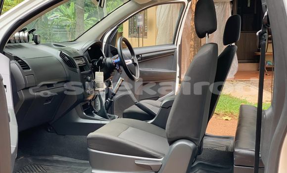 ซื้อ รถมือสอง Isuzu D–MAX ขาว รถยนต์ ใน %{เมือง} ใน กรุงเทพมหานคร ซื้อ รถมือสอง Isuzu D–MAX ขาว รถยนต์ ใน %{เมือง} ใน กรุงเทพมหานคร