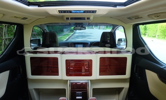 Buy Used Toyota Alphard White Car in Bangkok in Bangkok Buy Used Toyota Alphard White Car in Bangkok in Bangkok