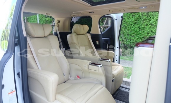 Buy Used Toyota Alphard White Car in Bangkok in Bangkok Buy Used Toyota Alphard White Car in Bangkok in Bangkok