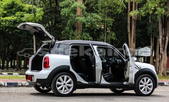 Buy Used Mini Cooper White Car in Chiang Mai in Chiang Mai Buy Used Mini Cooper White Car in Chiang Mai in Chiang Mai