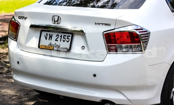 Buy Used Honda City White Car in Chiang Mai in Chiang Mai Buy Used Honda City White Car in Chiang Mai in Chiang Mai