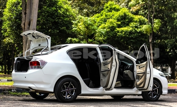 Buy Used Honda City White Car in Chiang Mai in Chiang Mai Buy Used Honda City White Car in Chiang Mai in Chiang Mai