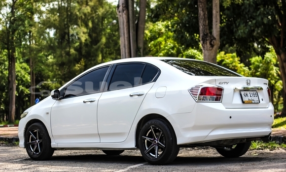 Buy Used Honda City White Car in Chiang Mai in Chiang Mai Buy Used Honda City White Car in Chiang Mai in Chiang Mai