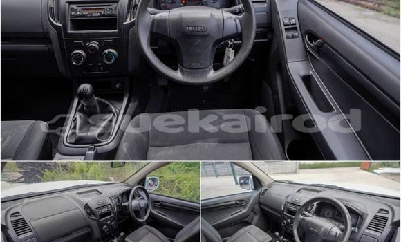 ซื้อ รถมือสอง Isuzu D-Max ขาว รถยนต์ ใน %{เมือง} ใน กรุงเทพมหานคร ซื้อ รถมือสอง Isuzu D-Max ขาว รถยนต์ ใน %{เมือง} ใน กรุงเทพมหานคร