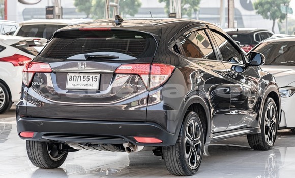 ซื้อ รถมือสอง Honda HR-V สีดำ รถยนต์ ใน %{เมือง} ใน กรุงเทพมหานคร ซื้อ รถมือสอง Honda HR-V สีดำ รถยนต์ ใน %{เมือง} ใน กรุงเทพมหานคร