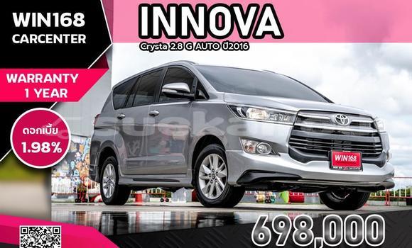 ซื้อ รถมือสอง Toyota Innova อื่น ๆ รถยนต์ ใน %{เมือง} ใน กรุงเทพมหานคร
