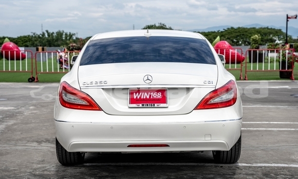 ซื้อ รถมือสอง Mercedes-Benz CLS250 ขาว รถยนต์ ใน %{เมือง} ใน กรุงเทพมหานคร ซื้อ รถมือสอง Mercedes-Benz CLS250 ขาว รถยนต์ ใน %{เมือง} ใน กรุงเทพมหานคร