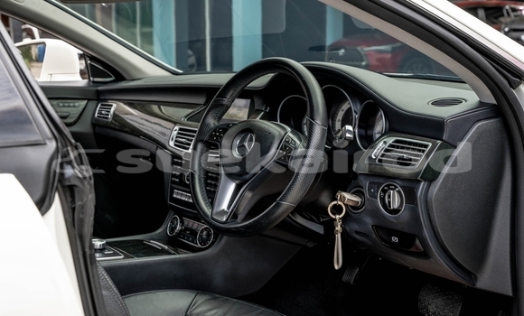 ซื้อ รถมือสอง Mercedes-Benz CLS250 ขาว รถยนต์ ใน %{เมือง} ใน กรุงเทพมหานคร ซื้อ รถมือสอง Mercedes-Benz CLS250 ขาว รถยนต์ ใน %{เมือง} ใน กรุงเทพมหานคร