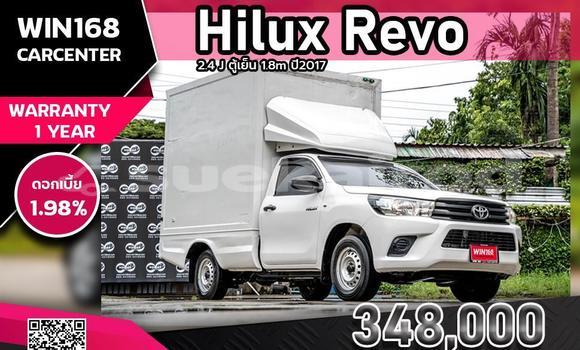 Buy Used Toyota Hiluxe Revo White Car in Bangkok in Bangkok