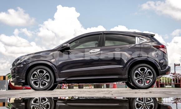 ซื้อ รถมือสอง Honda HR-V สีดำ รถยนต์ ใน %{เมือง} ใน กรุงเทพมหานคร ซื้อ รถมือสอง Honda HR-V สีดำ รถยนต์ ใน %{เมือง} ใน กรุงเทพมหานคร