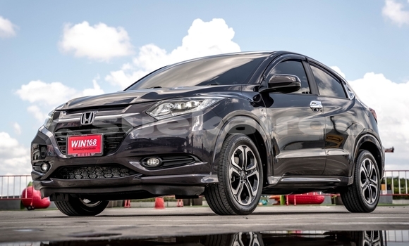 ซื้อ รถมือสอง Honda HR-V สีดำ รถยนต์ ใน %{เมือง} ใน กรุงเทพมหานคร ซื้อ รถมือสอง Honda HR-V สีดำ รถยนต์ ใน %{เมือง} ใน กรุงเทพมหานคร