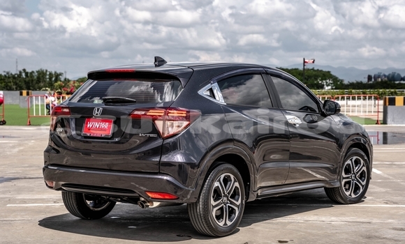 ซื้อ รถมือสอง Honda HR-V สีดำ รถยนต์ ใน %{เมือง} ใน กรุงเทพมหานคร ซื้อ รถมือสอง Honda HR-V สีดำ รถยนต์ ใน %{เมือง} ใน กรุงเทพมหานคร