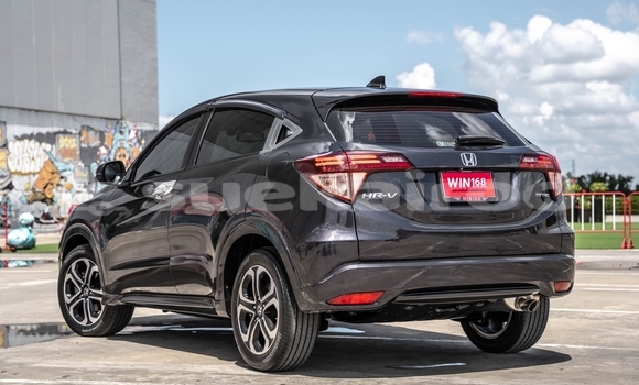 ซื้อ รถมือสอง Honda HR-V สีดำ รถยนต์ ใน %{เมือง} ใน กรุงเทพมหานคร ซื้อ รถมือสอง Honda HR-V สีดำ รถยนต์ ใน %{เมือง} ใน กรุงเทพมหานคร