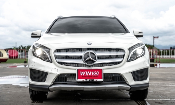 ซื้อ รถมือสอง Mercedes-Benz GLA-klasse ขาว รถยนต์ ใน %{เมือง} ใน กรุงเทพมหานคร ซื้อ รถมือสอง Mercedes-Benz GLA-klasse ขาว รถยนต์ ใน %{เมือง} ใน กรุงเทพมหานคร