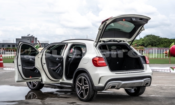 ซื้อ รถมือสอง Mercedes-Benz GLA-klasse ขาว รถยนต์ ใน %{เมือง} ใน กรุงเทพมหานคร ซื้อ รถมือสอง Mercedes-Benz GLA-klasse ขาว รถยนต์ ใน %{เมือง} ใน กรุงเทพมหานคร