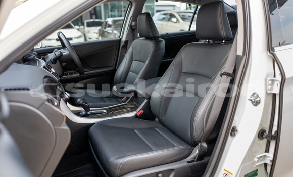 ซื้อ รถมือสอง Honda Accord ขาว รถยนต์ ใน %{เมือง} ใน กรุงเทพมหานคร ซื้อ รถมือสอง Honda Accord ขาว รถยนต์ ใน %{เมือง} ใน กรุงเทพมหานคร