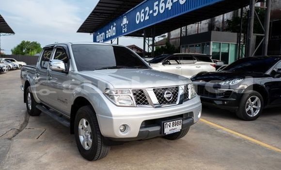 ซื้อ รถมือสอง Nissan Navara เงิน รถยนต์ ใน %{เมือง} ใน กรุงเทพมหานคร