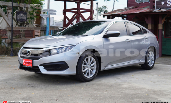 ซื้อ รถมือสอง Honda Civic เงิน รถยนต์ ใน %{เมือง} ใน กรุงเทพมหานคร