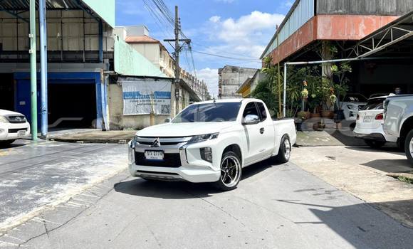 Buy Used Mitsubishi Triton White Car in Bangkok in Bangkok