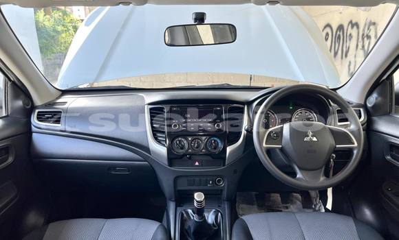 ซื้อ รถมือสอง Mitsubishi Triton ขาว รถยนต์ ใน %{เมือง} ใน กรุงเทพมหานคร ซื้อ รถมือสอง Mitsubishi Triton ขาว รถยนต์ ใน %{เมือง} ใน กรุงเทพมหานคร