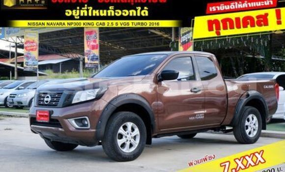 ซื้อ รถมือสอง Nissan Navara สีน้ำตาล รถยนต์ ใน %{เมือง} ใน กรุงเทพมหานคร