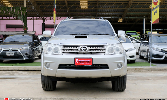 Buy Used Toyota Fortuner Silver Car in Bangkok in Bangkok Buy Used Toyota Fortuner Silver Car in Bangkok in Bangkok