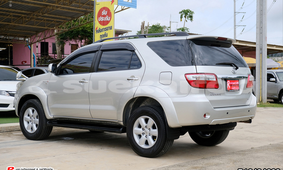 Buy Used Toyota Fortuner Silver Car in Bangkok in Bangkok Buy Used Toyota Fortuner Silver Car in Bangkok in Bangkok