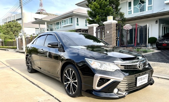 ซื้อ รถมือสอง Toyota Camry สีดำ รถยนต์ ใน %{เมือง} ใน กรุงเทพมหานคร