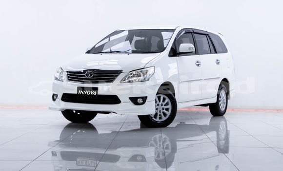 Buy Used Toyota Innova White Car in Bangkok in Bangkok Buy Used Toyota Innova White Car in Bangkok in Bangkok