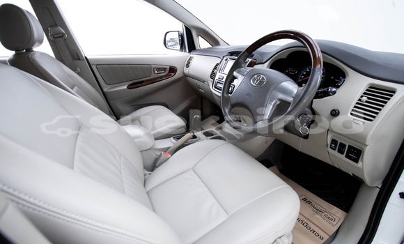 Buy Used Toyota Innova White Car in Bangkok in Bangkok Buy Used Toyota Innova White Car in Bangkok in Bangkok