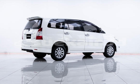 Buy Used Toyota Innova White Car in Bangkok in Bangkok Buy Used Toyota Innova White Car in Bangkok in Bangkok