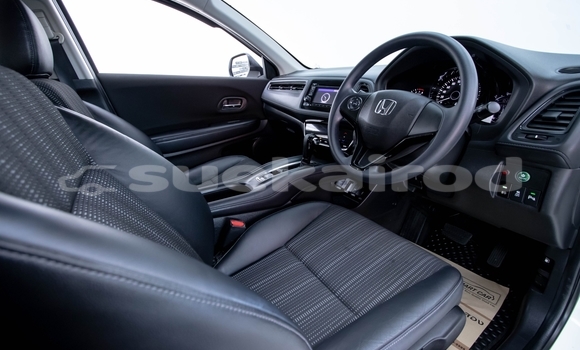 ซื้อ รถมือสอง Honda HR-V ขาว รถยนต์ ใน %{เมือง} ใน กรุงเทพมหานคร ซื้อ รถมือสอง Honda HR-V ขาว รถยนต์ ใน %{เมือง} ใน กรุงเทพมหานคร