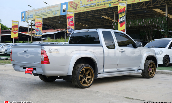 Buy Used Isuzu D-Max Silver Car in Bangkok in Bangkok Buy Used Isuzu D-Max Silver Car in Bangkok in Bangkok