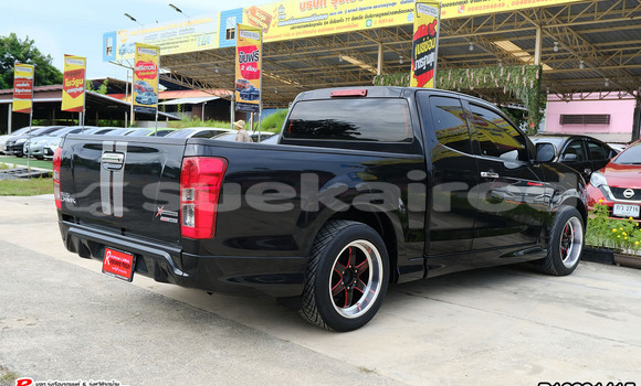 Buy Used Isuzu D-Max Black Car in Bangkok in Bangkok Buy Used Isuzu D-Max Black Car in Bangkok in Bangkok