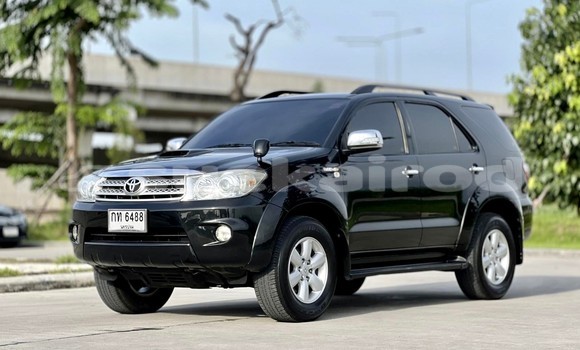 Buy Used Toyota Fortuner Black Car in Bangkok in Bangkok