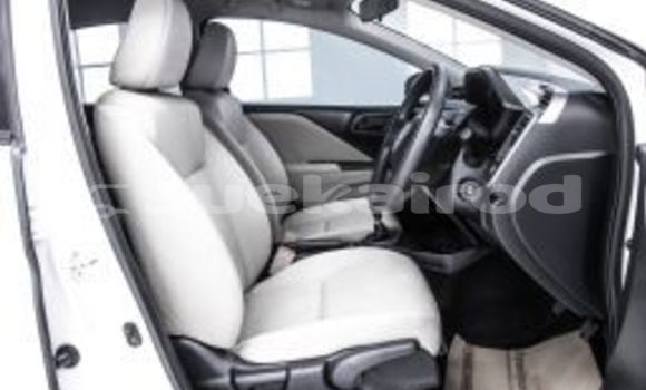 ซื้อ รถมือสอง Honda City ขาว รถยนต์ ใน %{เมือง} ใน กรุงเทพมหานคร ซื้อ รถมือสอง Honda City ขาว รถยนต์ ใน %{เมือง} ใน กรุงเทพมหานคร