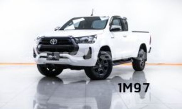 Buy Used Toyota Hiluxe Revo White Car in Bangkok in Bangkok Buy Used Toyota Hiluxe Revo White Car in Bangkok in Bangkok