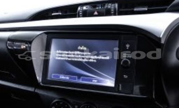 Buy Used Toyota Hiluxe Revo White Car in Bangkok in Bangkok Buy Used Toyota Hiluxe Revo White Car in Bangkok in Bangkok