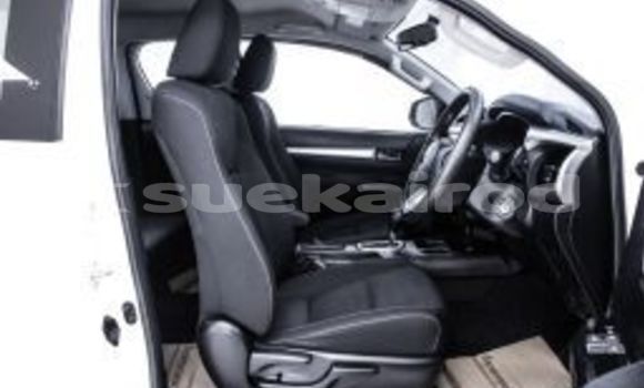 Buy Used Toyota Hiluxe Revo White Car in Bangkok in Bangkok Buy Used Toyota Hiluxe Revo White Car in Bangkok in Bangkok