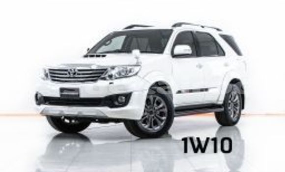 Buy Used Toyota Fortuner White Car in Bangkok in Bangkok Buy Used Toyota Fortuner White Car in Bangkok in Bangkok