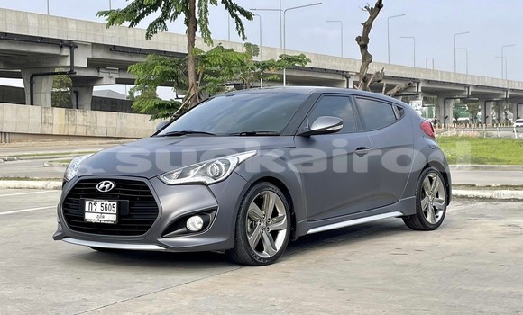 ซื้อ รถมือสอง Hyundai Veloster อื่น ๆ รถยนต์ ใน %{เมือง} ใน กรุงเทพมหานคร