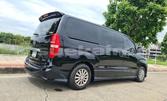 ซื้อ รถมือสอง Hyundai H1 สีดำ รถยนต์ ใน %{เมือง} ใน กรุงเทพมหานคร ซื้อ รถมือสอง Hyundai H1 สีดำ รถยนต์ ใน %{เมือง} ใน กรุงเทพมหานคร