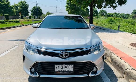 ซื้อ รถมือสอง Toyota Camry อื่น ๆ รถยนต์ ใน %{เมือง} ใน กรุงเทพมหานคร