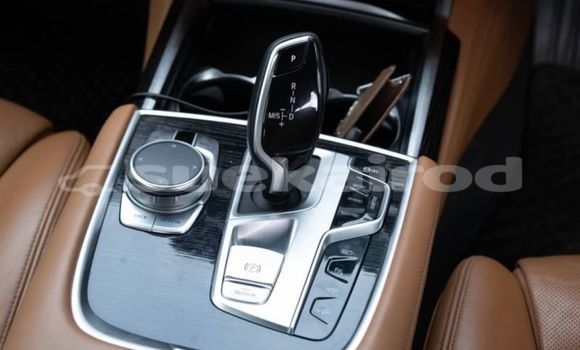 Buy Used BMW 7-Series White Car in Bangkok in Bangkok Buy Used BMW 7-Series White Car in Bangkok in Bangkok