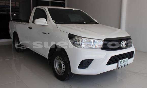 Buy Used Toyota Hiluxe Revo White Car in Bangkok in Bangkok