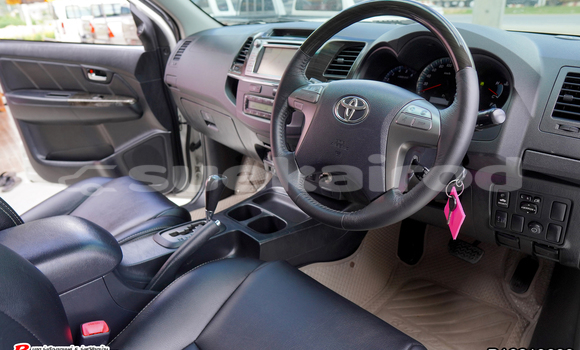 ซื้อ รถมือสอง Toyota Fortuner ขาว รถยนต์ ใน %{เมือง} ใน กรุงเทพมหานคร ซื้อ รถมือสอง Toyota Fortuner ขาว รถยนต์ ใน %{เมือง} ใน กรุงเทพมหานคร