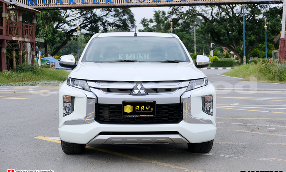 Buy Used Ford Ranger White Car in Bangkok in Bangkok Buy Used Ford Ranger White Car in Bangkok in Bangkok