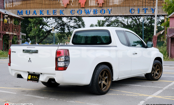 Buy Used Ford Ranger White Car in Bangkok in Bangkok Buy Used Ford Ranger White Car in Bangkok in Bangkok