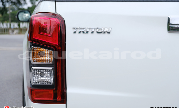 Buy Used Ford Ranger White Car in Bangkok in Bangkok Buy Used Ford Ranger White Car in Bangkok in Bangkok